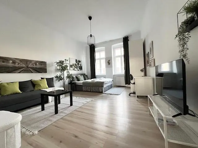City&More! Charmantes Apartment Mit Altbauflair! Vienna