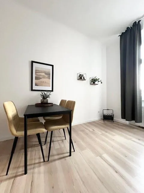 City&More! Charmantes Apartment Mit Altbauflair! Vienna