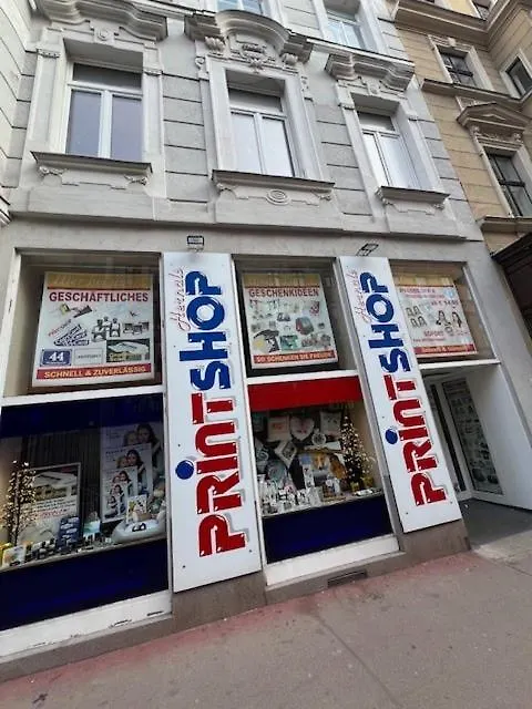 City&More! Charmantes Apartment Mit Altbauflair! Vienna