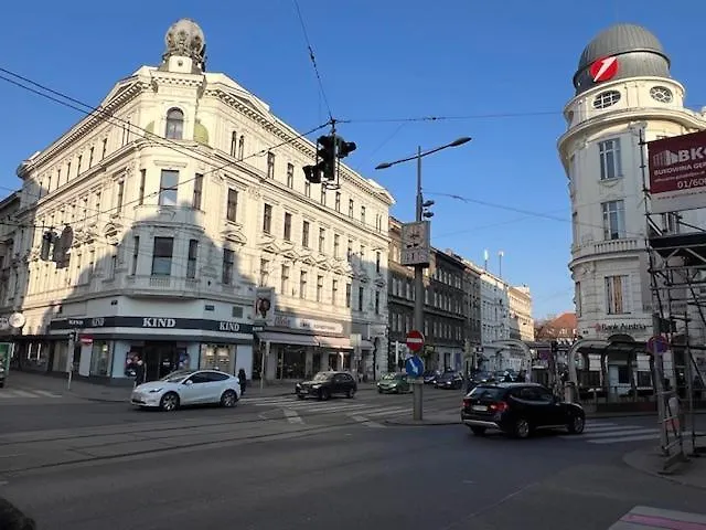 City&More! Charmantes Apartment Mit Altbauflair! Vienna 0*,  Austria