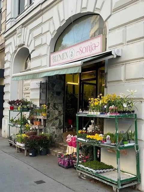 City&More! Charmantes Apartment Mit Altbauflair! Vienna 0*,  Austria