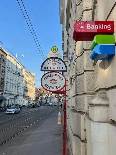 City&More! Charmantes Apartment Mit Altbauflair! Vienna