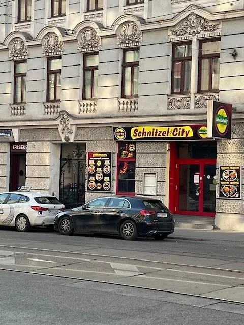 City&More! Charmantes Apartment Mit Altbauflair! Vienna